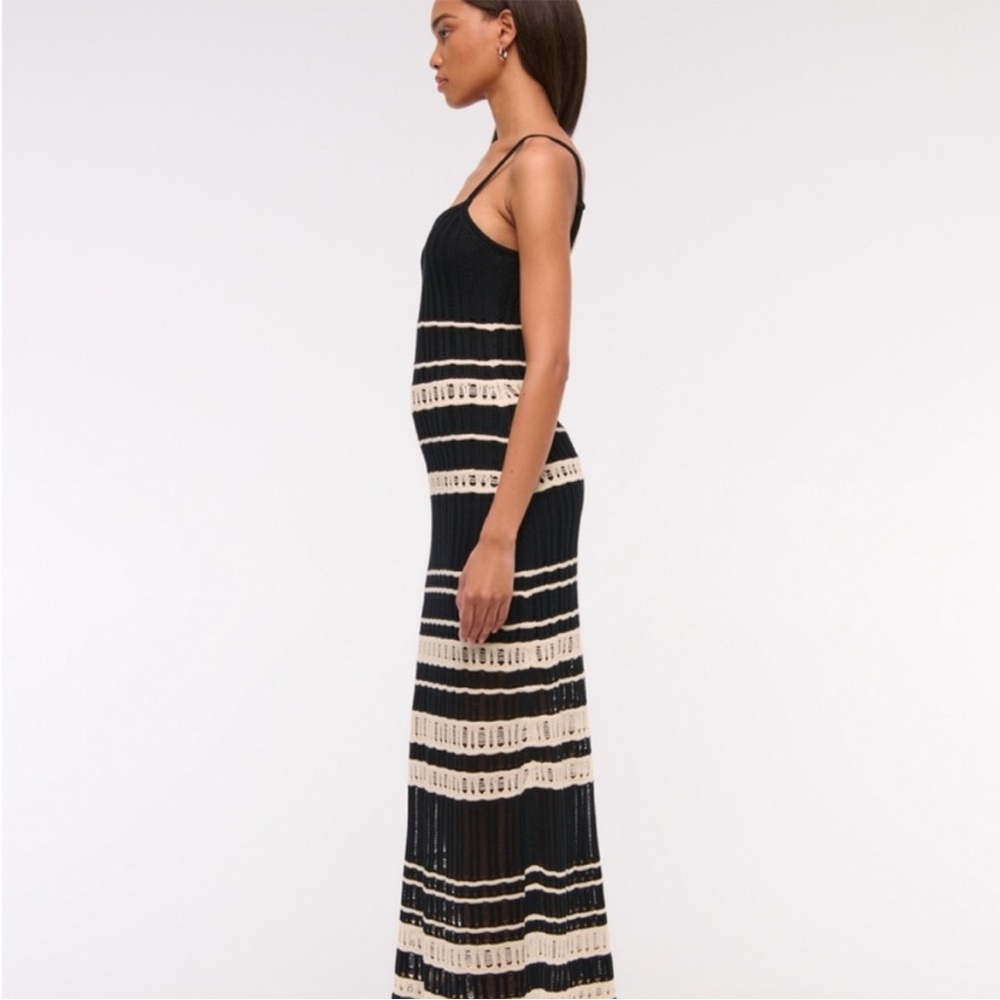 NWT Abercrombie & Fitch Crochet-Style Maxi Dress Size Medium - Picture 4 of 10